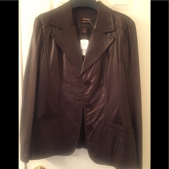 Beautiful Danier leather jacket large NWT - Picture 1 of 7